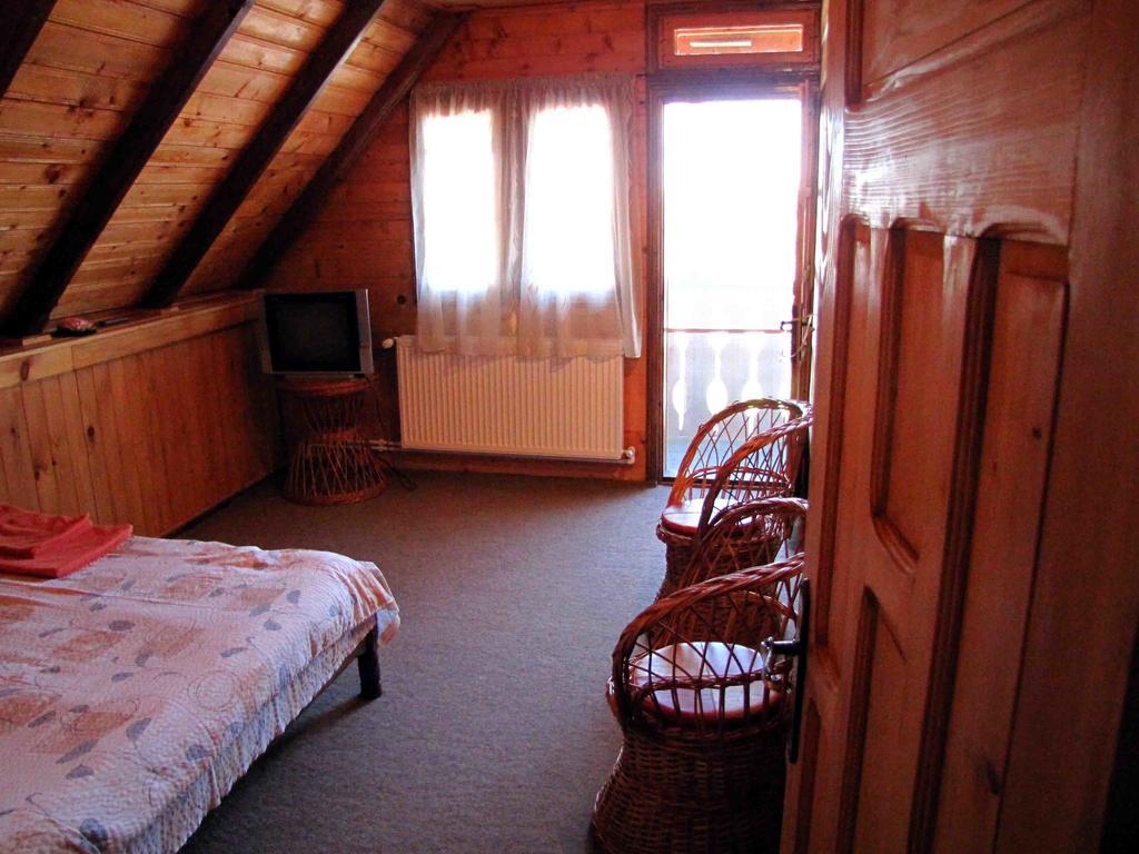 ホテル Casa Oana スリナ エクステリア 写真
